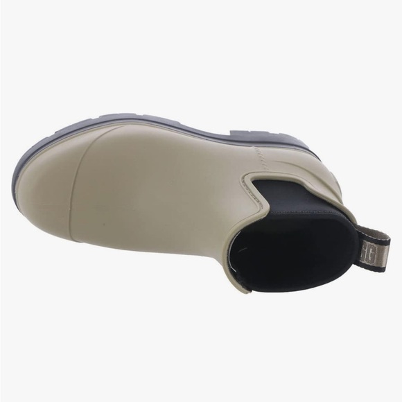 UGG Droplet Waterproof Rain Boot (Women) - Picture 3 of 7